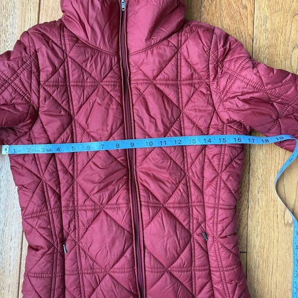 Patagonia Women's Low Sky Dark Red Long Jacket Size XS - Picture 3 of 7